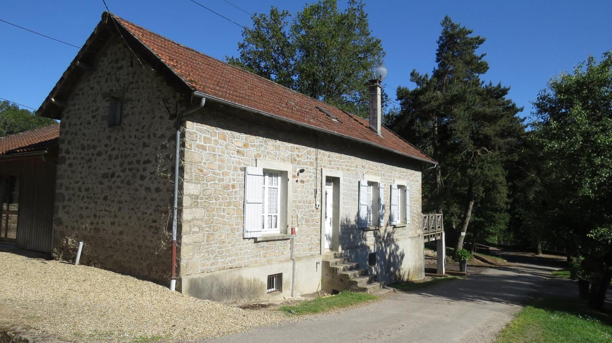 Gite Du Domaine Le Moulin D Aiguemarde Razes Luaran gambar