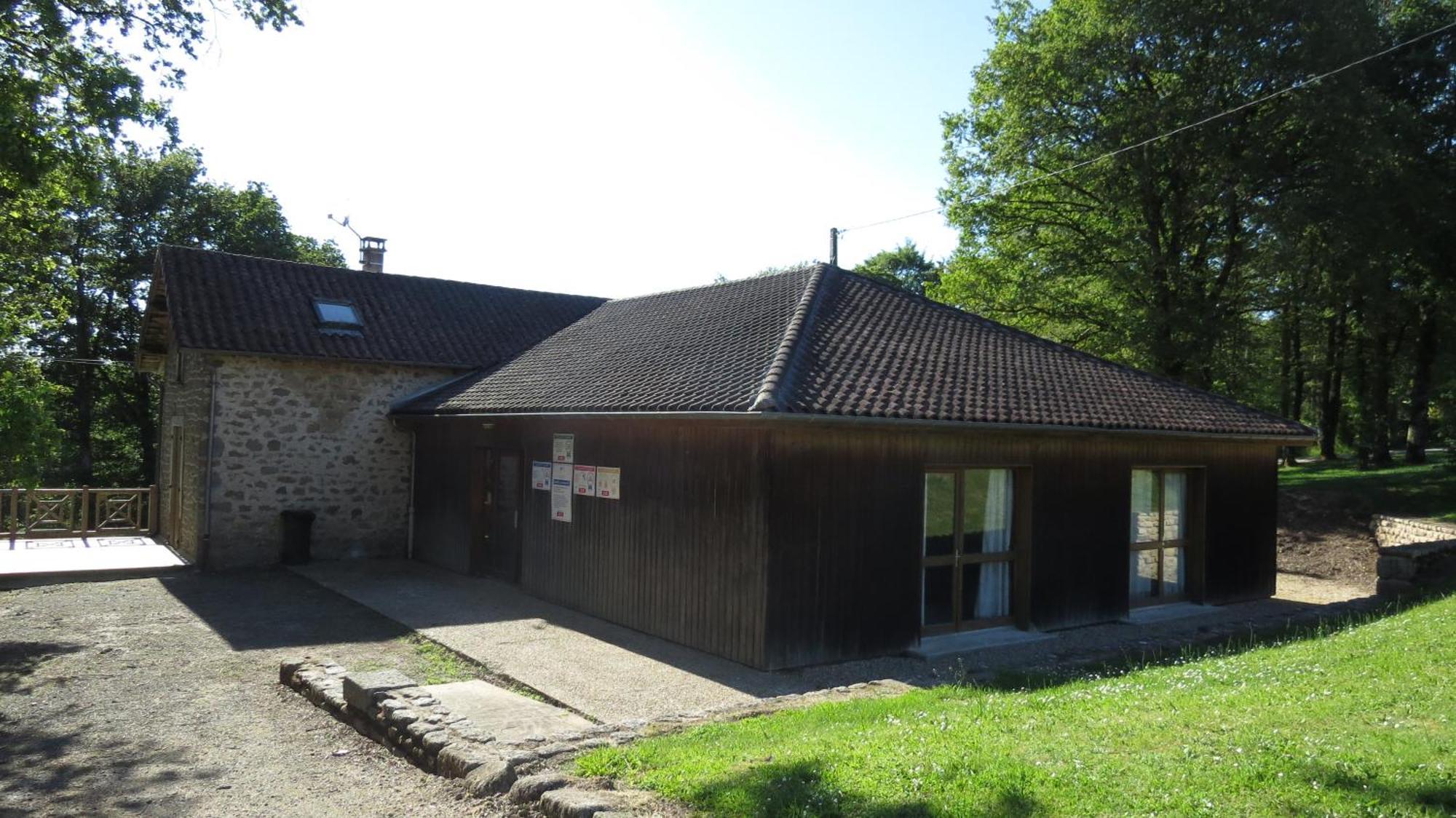 Gite Du Domaine Le Moulin D Aiguemarde Razes Luaran gambar